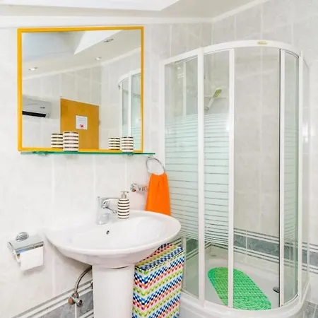 Apartment Charming - Comfort Two Bedroom With Terrace And Balcony ...