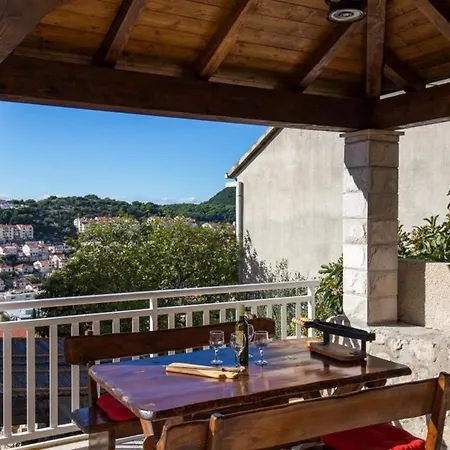 Διαμέρισμα Charming - Comfort Two Bedroom With Terrace And Balcony ... Ντουμπρόβνικ